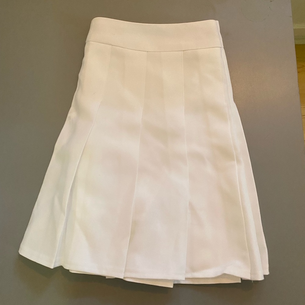 white tennis skirt